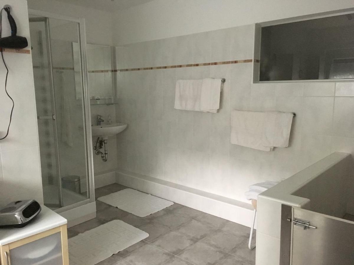 Haus Luna - Privatzimmer Im Sonnigen Suedburgenland Hackerberg Exterior foto
